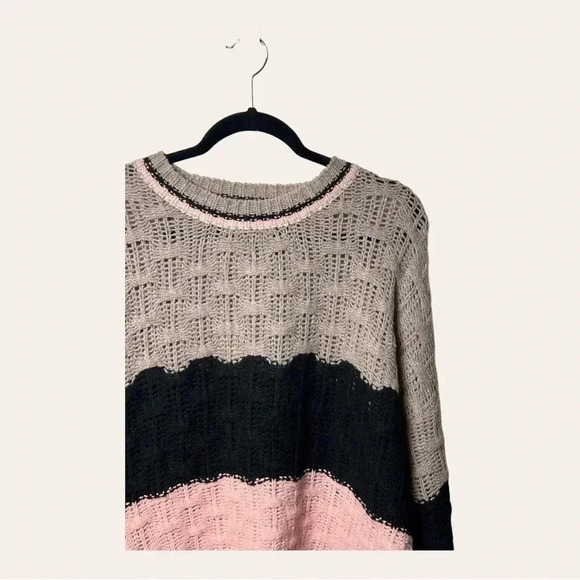 1221. BIBI TEXTURED SWEATER SIZE X-LARGE PINK/BLACK/TAN/WHITE IN COLOR BALLOON - Picture 6 of 13